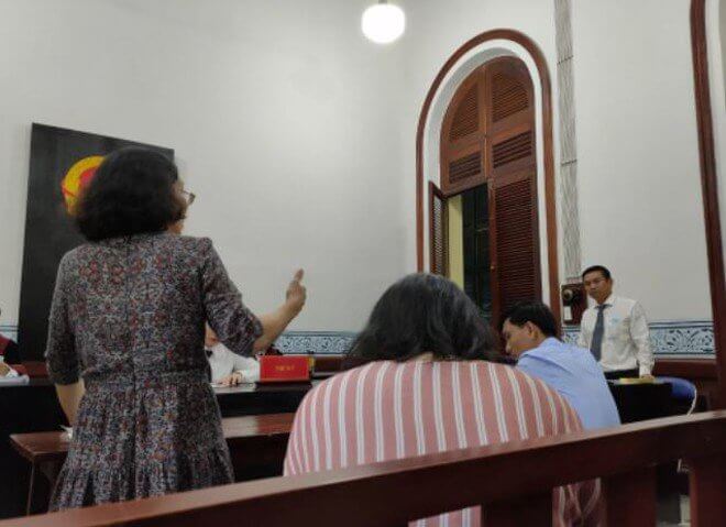 Tại phiên tòa phúc thẩm, ông Minh và ông Tâm vắng mặt, ủy quyền cho người khác tham dự
phiên tòa.
